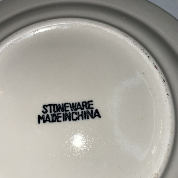 Christmas Santa Holiday Stoneware Replacement Salad Plates White Red Green set 3 - Picture 7 of 12